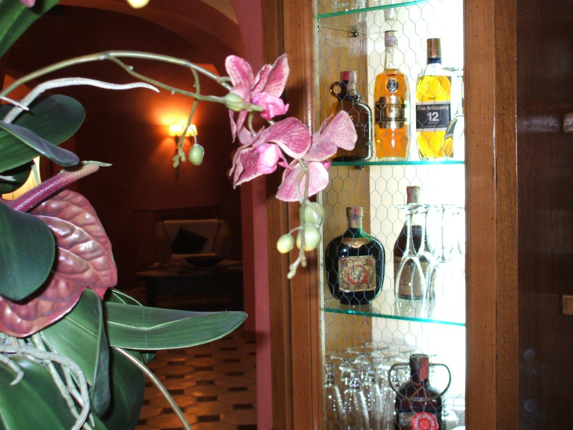 萨克图奈拉酒店 阿尔巴塔克斯 外观 照片